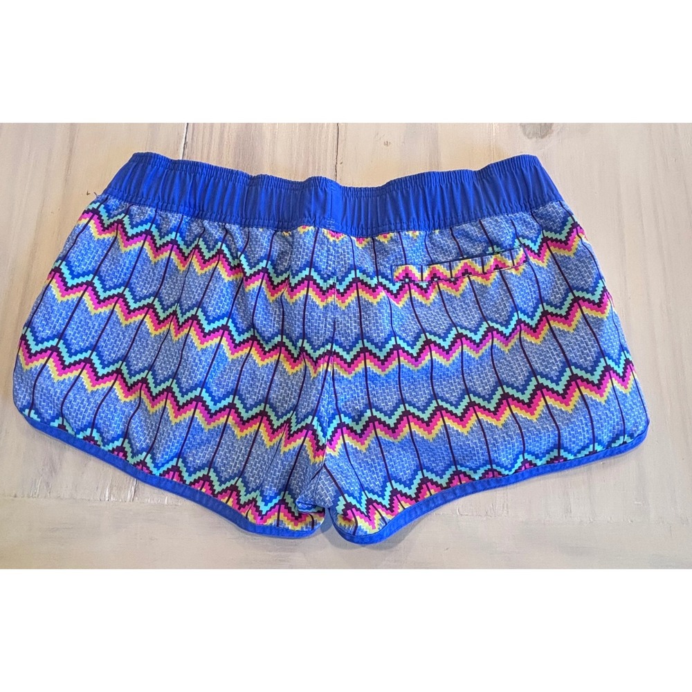 Roxy Girls Blue Chevron Board Shorts Swim Trunks Size Medium Surfer Beach EUC - Picture 8 of 11